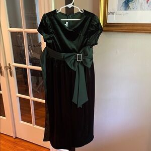 Bonnie Jean Green Sheath Dress Cowl Neck Short Sleeve